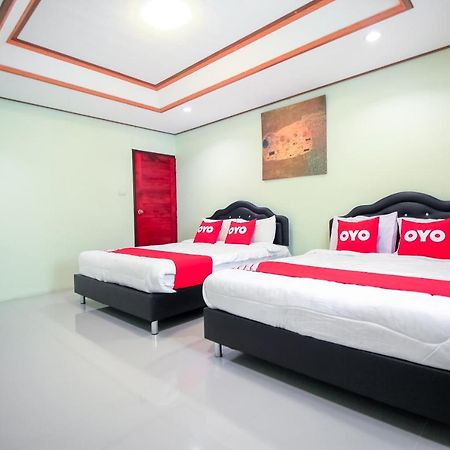 Oyo 354 Ton Hom Resort & Villa HHQ Esterno foto