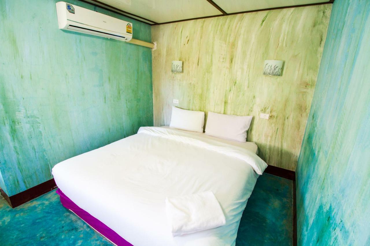 Oyo 354 Ton Hom Resort & Villa HHQ Esterno foto