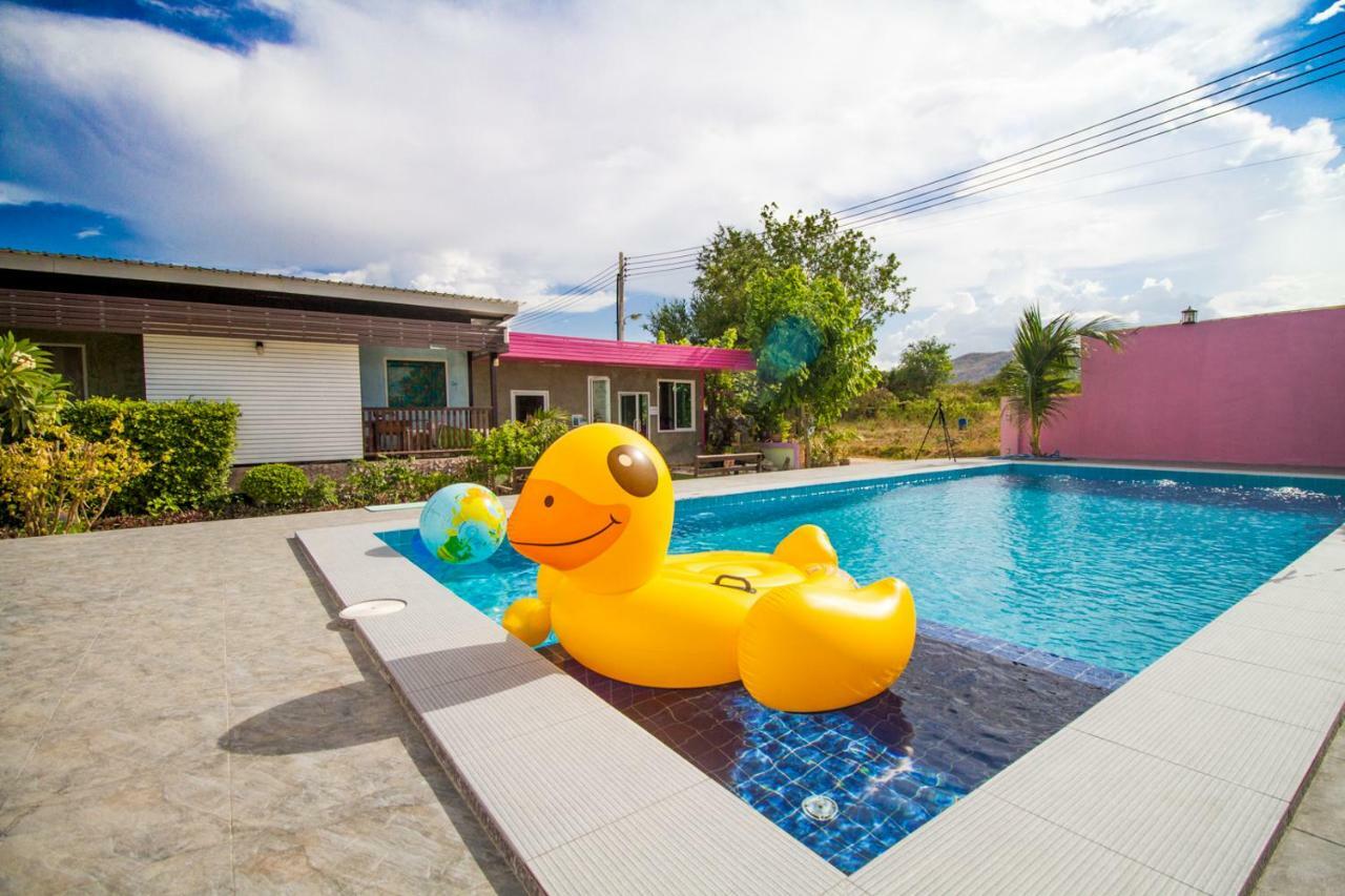 Oyo 354 Ton Hom Resort & Villa HHQ Esterno foto
