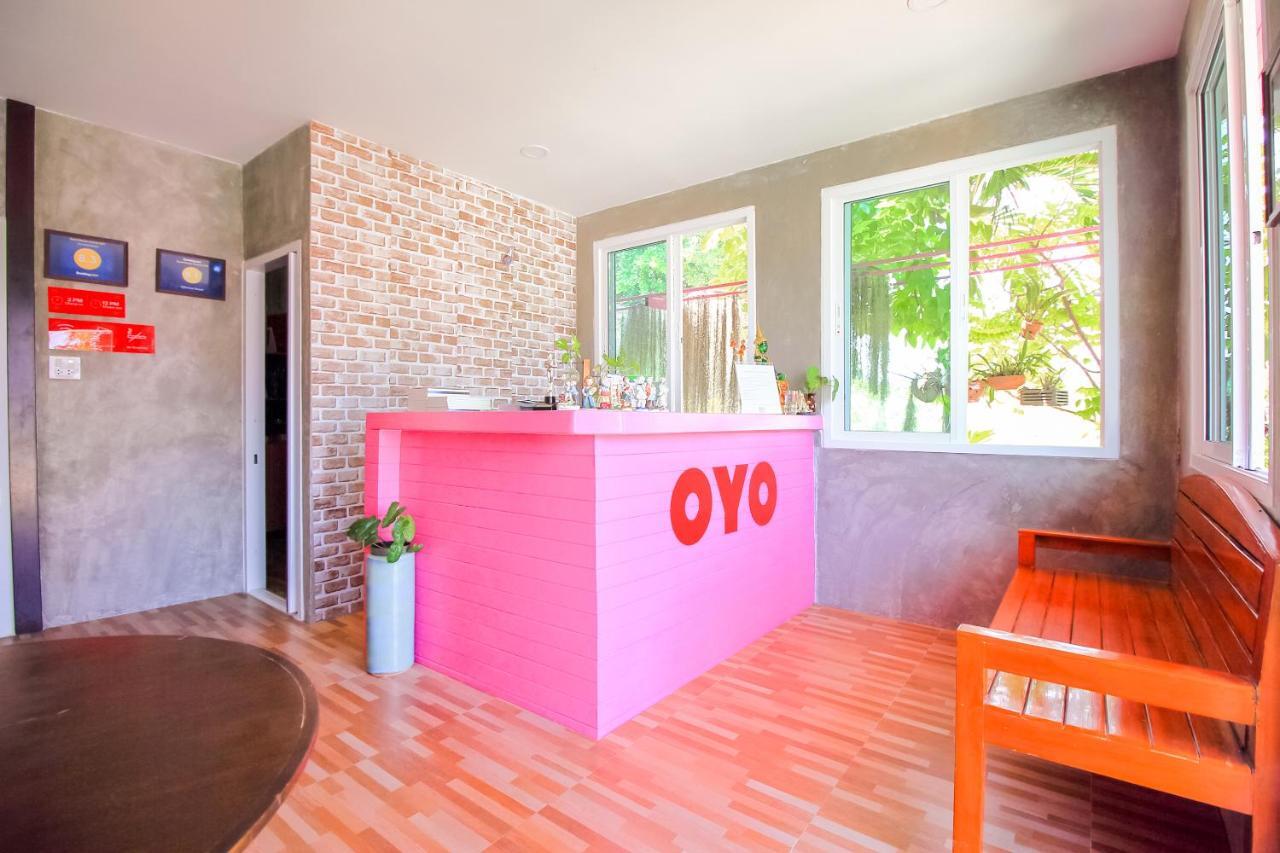 Oyo 354 Ton Hom Resort & Villa HHQ Esterno foto
