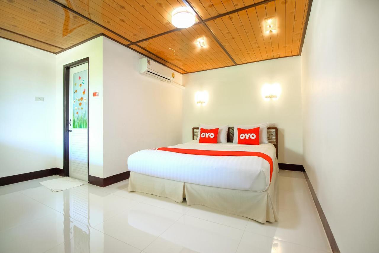 Oyo 354 Ton Hom Resort & Villa HHQ Esterno foto