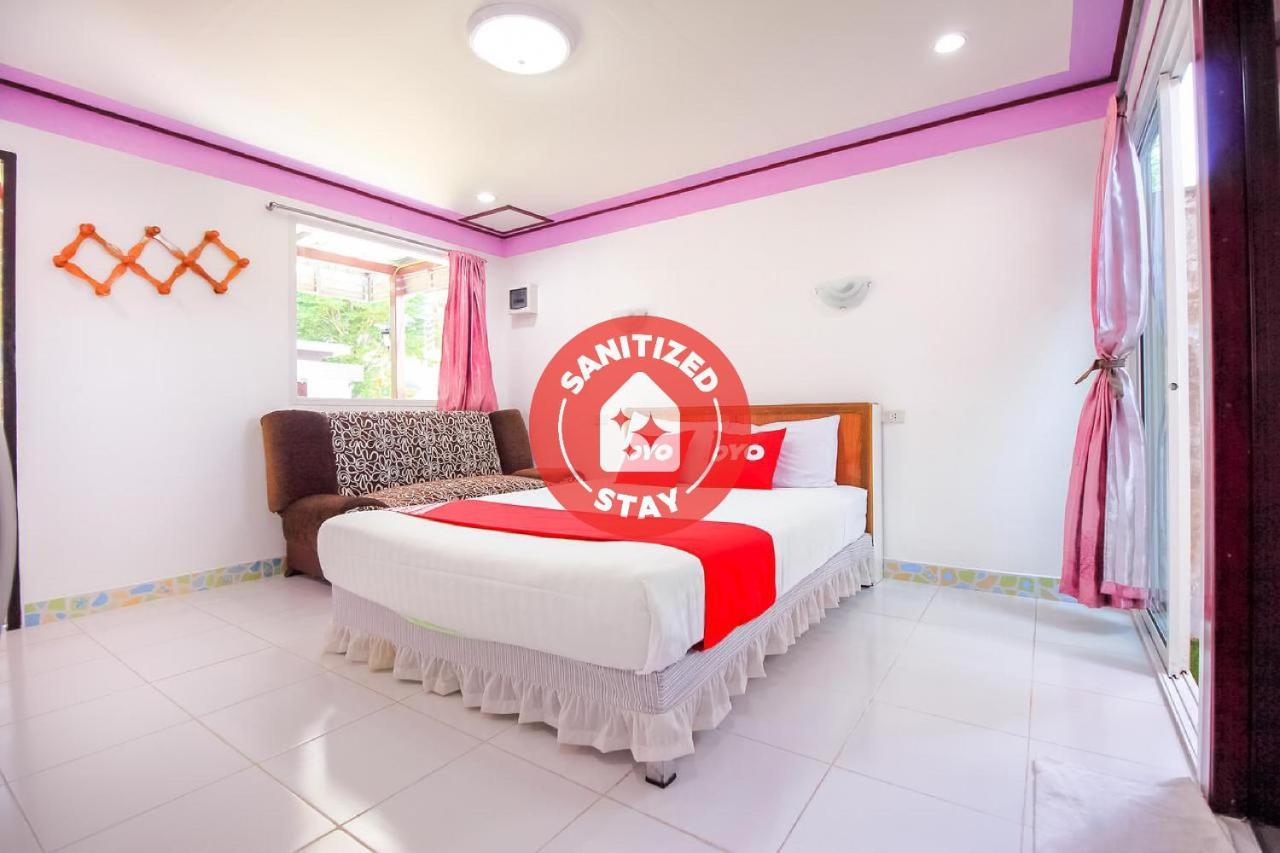 Oyo 354 Ton Hom Resort & Villa HHQ Esterno foto